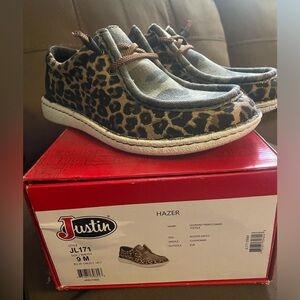 Justin Hazer's size 9